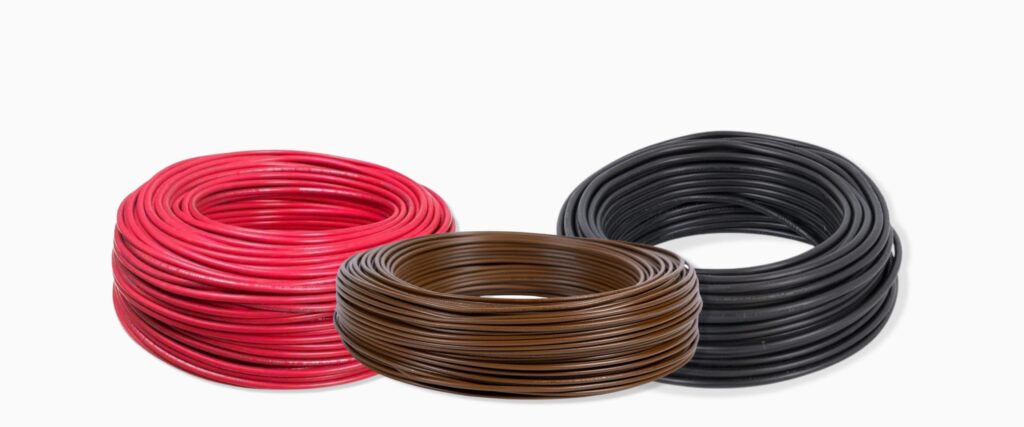 cabos vermelhos, marrons e pretos